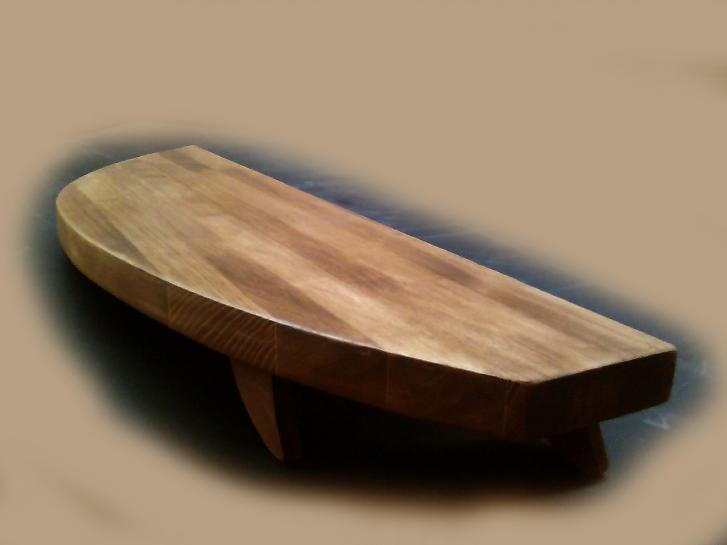 サーフボード型壁掛け棚